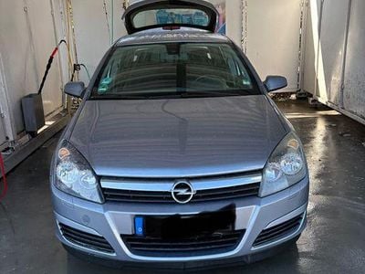 Gebraucht Opel Astra 105 PS (77 kW) 2005 Silber Limousine