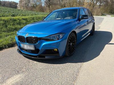 Gebraucht BMW 330 M Sport 258 PS (189 kW) 2015 Blau Kombi