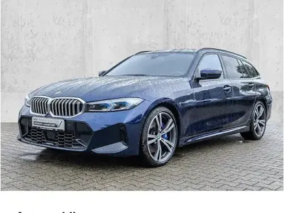 Gebraucht BMW 330 Comfort Edition 286 PS (210 kW) 2023 Blau Kombi
