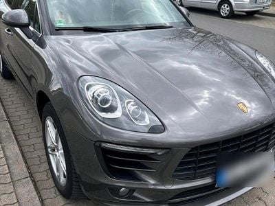 Porsche Macan S