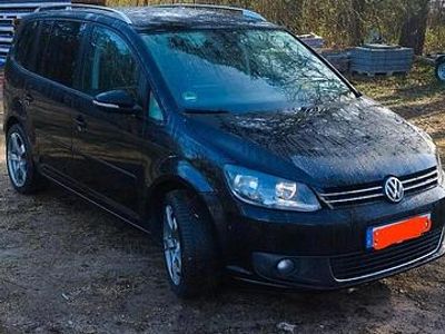 Gebraucht VW Touran 110 PS (80 kW) 2014 Schwarz Van / Kleinbus