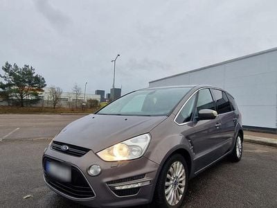 Gebraucht Ford S-MAX S 163 PS (119 kW) 2012 Braun Van / Kleinbus