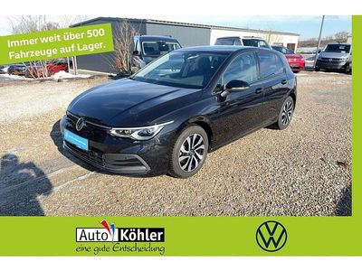 Gebraucht VW Golf VIII Active 150 PS (110 kW) 2022 Deep black perleffekt Limousine