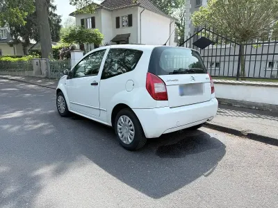 Gebraucht Citroën C2 60 PS (44 kW) 2009 Weiß Kleinwagen