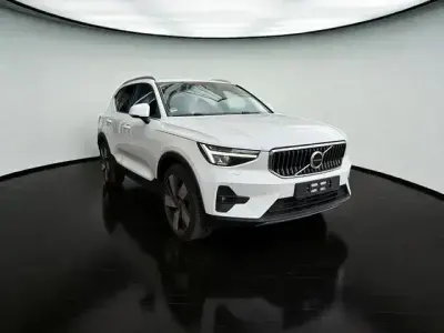 Gebraucht Volvo XC40 Plus 261 PS (191 kW) 2022 Weiß SUV