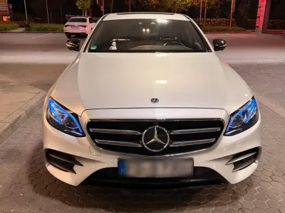 Gebraucht Mercedes E350 AMG 286 PS (210 kW) 2019 Limousine