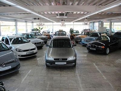 Gebraucht Opel Astra 101 PS (74 kW) 1996 Grau Limousine