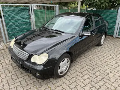 Gebraucht Mercedes C200 163 PS (119 kW) 2004 Schwarz Limousine