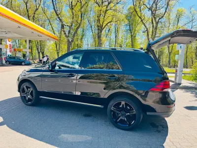 Gebraucht Mercedes GLE350 258 PS (189 kW) 2017 Schwarz SUV