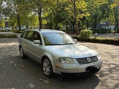 Usata VW Passat 170 CV (125 kW) 2004 Argento Station wagon