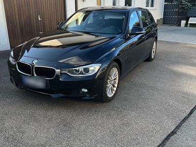 Gebraucht BMW 320 184 PS (135 kW) 2013 Schwarz Kombi