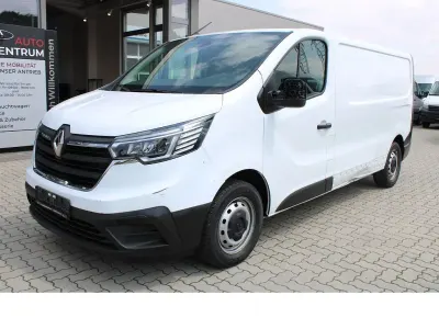 Gebraucht Renault Trafic Komfort 110 PS (80 kW) 2023 Weiß Van / Kleinbus