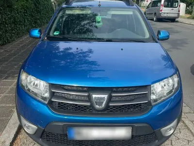 Gebraucht Dacia Sandero Stepway 90 PS (66 kW) 2015 Blau Limousine