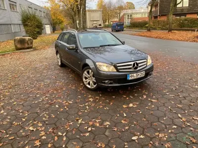 Gebraucht Mercedes C250 204 PS (150 kW) 2010 Grau Limousine