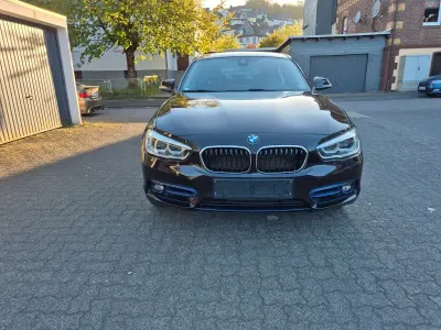 Gebraucht BMW 120 Advantage 190 PS (139 kW) 2019 Braun Kleinwagen