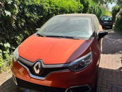 Gebraucht Renault Captur 118 PS (86 kW) 2015 Orange SUV