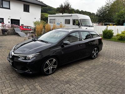 Toyota Auris Touring Sports