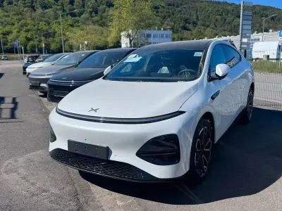 Nouă XPENG G6 217 kW (296 CP) 2026 Alb SUV