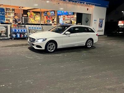 Gebraucht Mercedes C220 170 PS (125 kW) 2015 Weiß Kombi