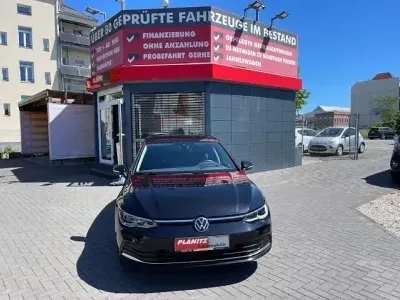 Second-hand VW Golf VII Active 150 CP (110 kW) 2021 Negru Hatchback