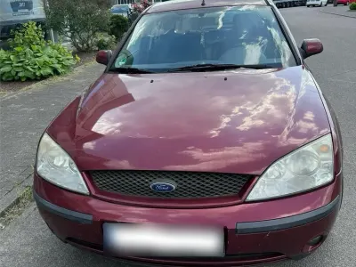 Gebraucht Ford Mondeo 145 PS (106 kW) 2003 Rot Limousine