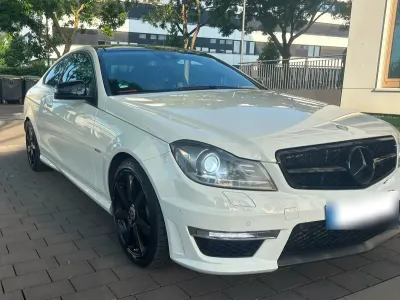 Gebraucht Mercedes C220 AMG 170 PS (125 kW) 2011 Weiß Coupé