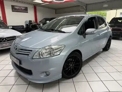 Gebraucht Toyota Auris Life 231 PS (169 kW) 2009 Andere Limousine