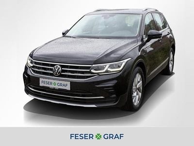 Deep black perleffekt Gebraucht 2023 VW Tiguan Elegance SUV | 29.940 € (Superpreis)