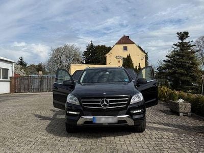 Usata Mercedes ML350 258 CV (189 kW) 2012 Nero SUV
