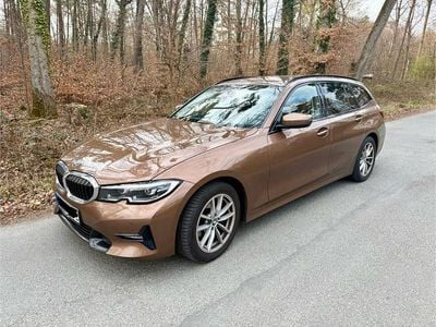 Gebraucht BMW 320 Sport Line 190 PS (139 kW) 2020 Braun Kombi
