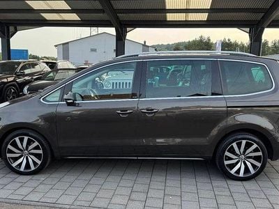 Gebraucht VW Sharan Allstar 150 PS (110 kW) 2016 Schwarz Van / Kleinbus