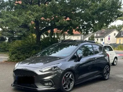 Gebraucht Ford Fiesta ST 200 PS (147 kW) 2018 Grau Kleinwagen