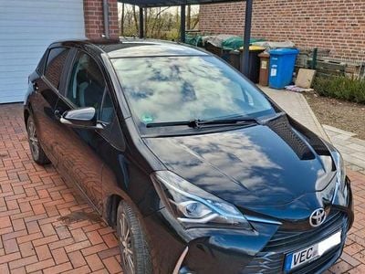 Gebraucht Toyota Yaris Club 111 PS (81 kW) 2019 Schwarz Kleinwagen