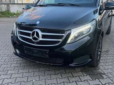 Mercedes V250