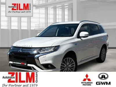Gebraucht Mitsubishi Outlander P-HEV Basis 224 PS (164 kW) 2021 Weiß SUV