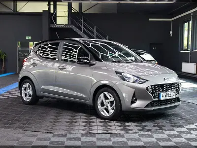 Gebraucht Hyundai i10 Intro Edition 67 PS (49 kW) 2020 Grau Kleinwagen