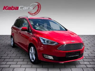 Gebraucht Ford Grand C-Max Titanium 150 PS (110 kW) 2018 Race red Van / Kleinbus