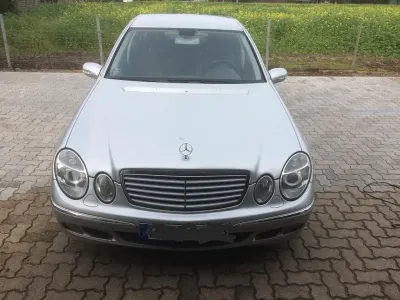 Gebraucht Mercedes E350 Elegance 272 PS (200 kW) 2005 Silber Limousine