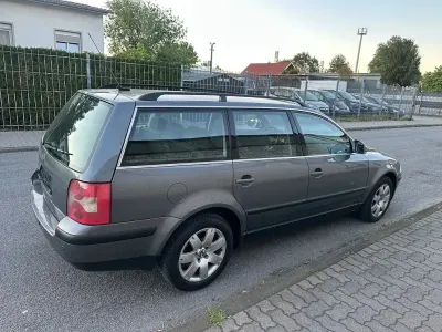 Begagnad VW Passat 116 HK (85 kW) 2005 Grå Kombi