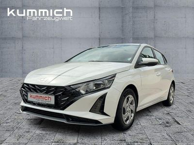 Gebraucht Hyundai i20 Select 101 PS (74 kW) 2025 Weiß Kleinwagen