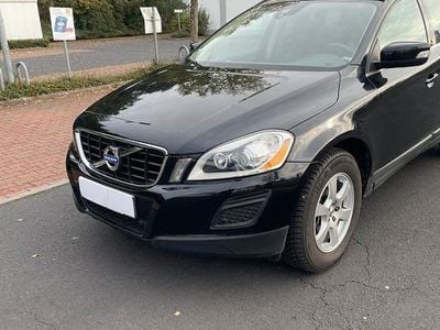 Schwarz Gebraucht 2013 Volvo XC60 Momentum SUV | 15.799 € (Fairer Preis)