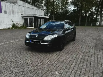 Używany Renault Laguna III 150 KM (110 kW) 2007 Czarny Kombi