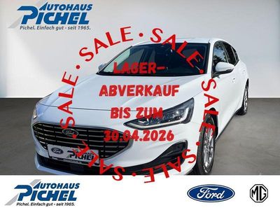 Gebraucht Ford Focus Titanium 125 PS (91 kW) 2023 Weiß Limousine