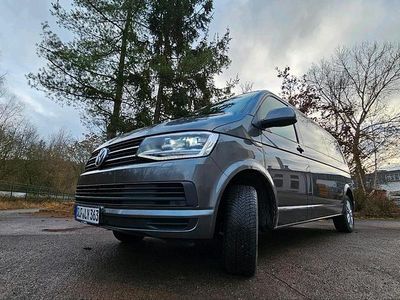 Grau Gebraucht 2018 VW Multivan Van | 28.000 € (Superpreis)