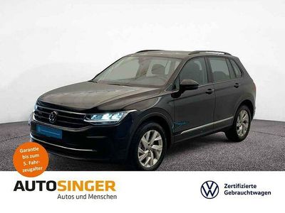 Deep black perleffekt Gebraucht 2024 VW Tiguan Life SUV | 38.970 € (Etwas zu teuer)