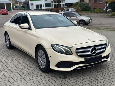 Gebraucht Mercedes E200 Avantgarde 150 PS (110 kW) 2017 Beige Limousine