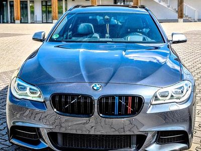 Second-hand BMW M550 Shadowline 381 CP (280 kW) 2015 Gri Berlinǎ