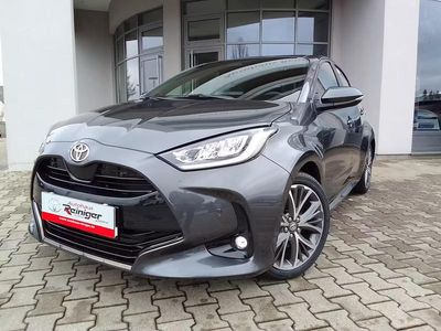 Neu Toyota Yaris Hybrid Style 131 PS (96 kW) 2026 Grau metallic Kleinwagen