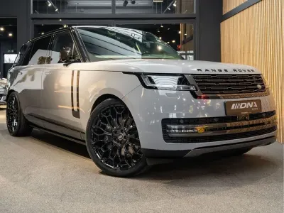 Gebraucht Land Rover Range Rover 460 PS (338 kW) 2025 Grau SUV