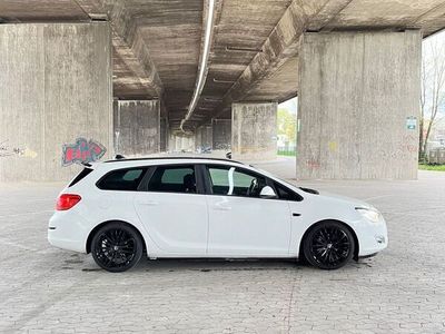 gebraucht Opel Astra Sport
